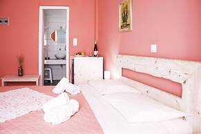 Stellas Guest House