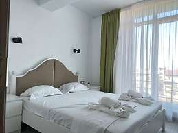 Aparthotel Ella Alezzi