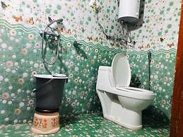 Goroomgo Colonel Cottage Lake View Nainital