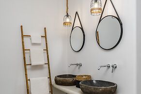 Amethyst Luxury Suites