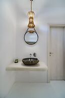 Amethyst Luxury Suites