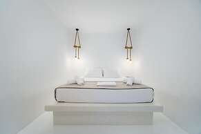 Amethyst Luxury Suites