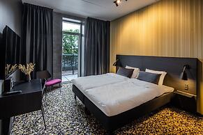 Peak 12 Design Hotel