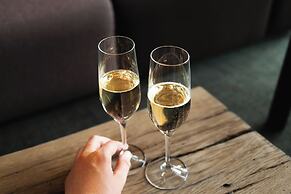 Peak 12 Design Hotel