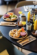 Peak 12 Design Hotel