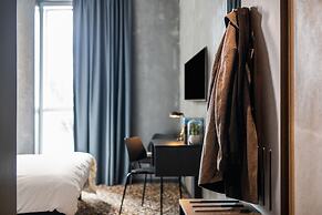 Peak 12 Design Hotel