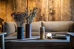 Peak 12 Design Hotel