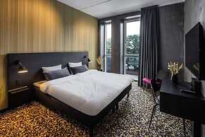 Peak 12 Design Hotel