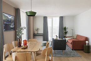 Cove Paradise Street