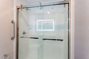 La Quinta Inn & Suites by Wyndham Shorewood