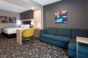 La Quinta Inn & Suites by Wyndham Shorewood