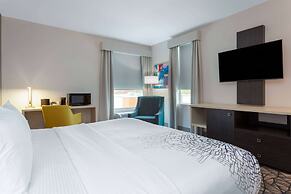 La Quinta Inn & Suites by Wyndham Shorewood