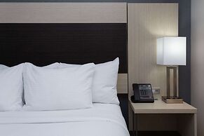 La Quinta Inn & Suites by Wyndham Shorewood