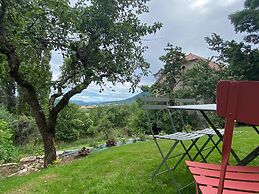 La Petite Maison Basse Corréo