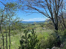 La Petite Maison Basse Corréo