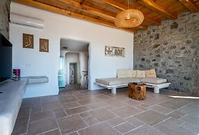 Petra Residence Mini Pool Spa