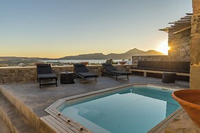 Petra Residence Mini Pool Spa