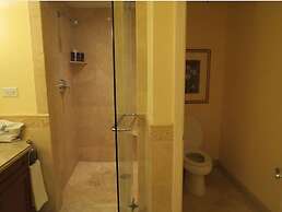 Ritz Carlton Club 3br Residence