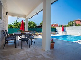 Holiday Home in Brtonigla With Private Pool