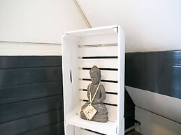 Peaceful Holiday Home in Tuitjenhorn