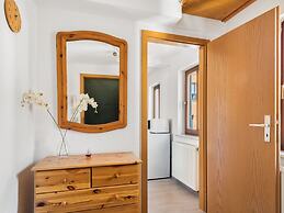 Stylish Apartment With Terrace in Sonneberg