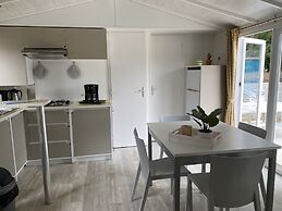 Chalet Near Antwerp With Pool Access