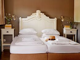 Beautiful Farmhouse in Baarlo With Private Garden