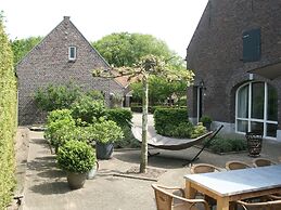 Beautiful Farmhouse in Baarlo With Private Garden