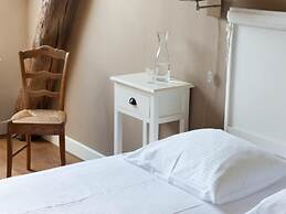 Beautiful Farmhouse in Baarlo With Private Garden