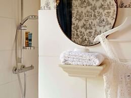 Beautiful Farmhouse in Baarlo With Private Garden