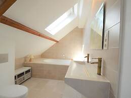 Relaxing Villa in Namur With Fenced Garden