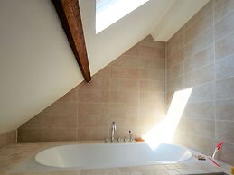 Relaxing Villa in Namur With Fenced Garden