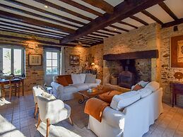 Farmhouse With Private Heated Pool