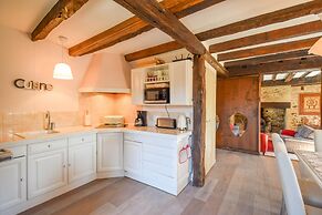 Farmhouse With Private Heated Pool