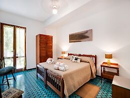 Beachfront Villa With Solarium