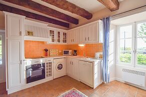 Spacious Renovated Perigourdine House