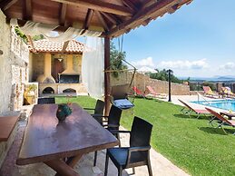 Attractive Villa in Tavronitis With Private Pool