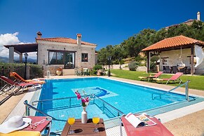 Villa in Tavronitis With Pool & Stunning Views