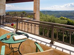 Attractive Villa in Tavronitis With Private Pool