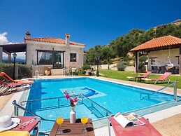 Attractive Villa in Tavronitis With Private Pool