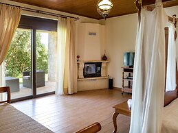 Attractive Villa in Tavronitis With Private Pool