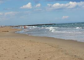 Villa With Pool & Views