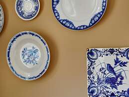 Colorful Holiday Home in Baarlo Near Boating With Hot Tub