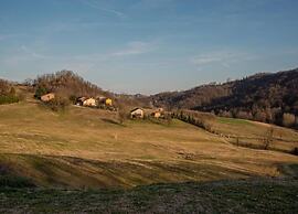 Charming Castle Stay, Robella