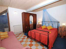 Vintage Farmhouse in Soudos Lisbon With Pool