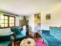 Cozy Cottage in Penafiel With Swimming Pool