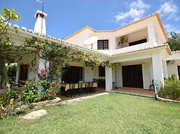 Luxurious Villa With Private Swimming Pool