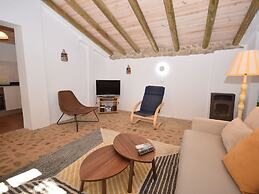 Authentic yet Modern Villa and Cottage With Pool