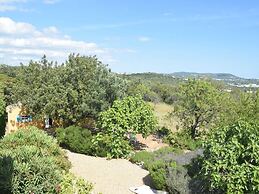 Authentic yet Modern Villa and Cottage With Pool