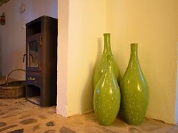 Authentic yet Modern Villa and Cottage With Pool